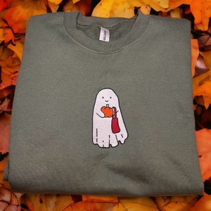 Embroidered Pumpkin Ghost, Halloween Embroidered Crewneck, Halloween Sweatshirt, Embroidered Sweater, Halloween Embroidered, Pumpkin Sweater