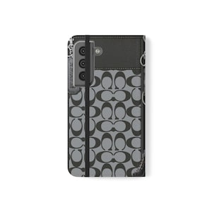 Betty Boop Luxe Fashionista Phone Case | Black Outfit, Luxury Background image 8
