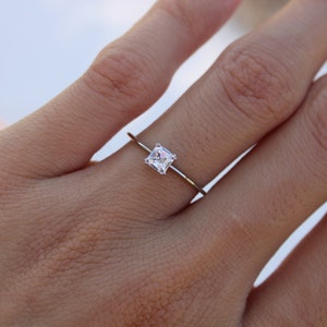 Princess Cut Ring, Dainty Silver Ring, Simple Diamond Ring, Square Stone Ring, Bridesmaids Ring, Silver Ring, Elegant Ring, Square Ring