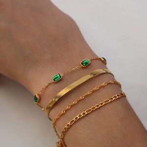Dainty Green Emerald Bracelet Gold Filled Herringbone Band Twist Minimalist Bracelet Figaro Style Retro Miami Bracelet Emerald Charms Chain