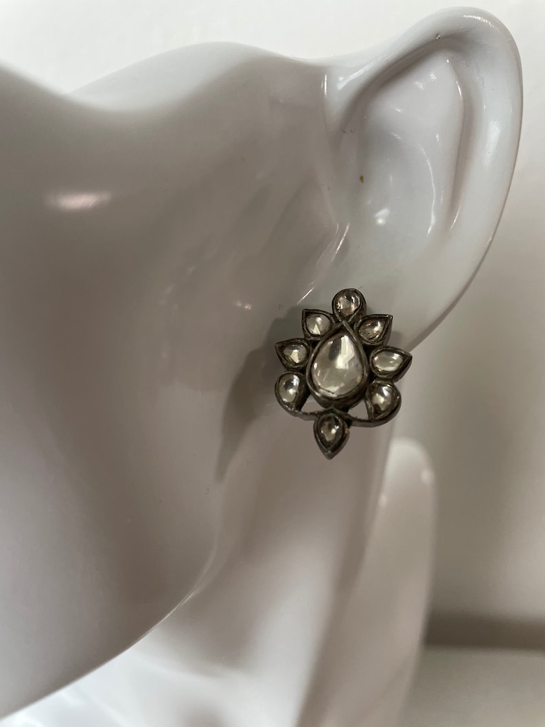 Women/'s Oxidized Sterling Silver Floral Stud Earrings with CZ .Beautiful Dreamy Antique Uncut Diamonds Flower Studs .925 Statement Earrings
