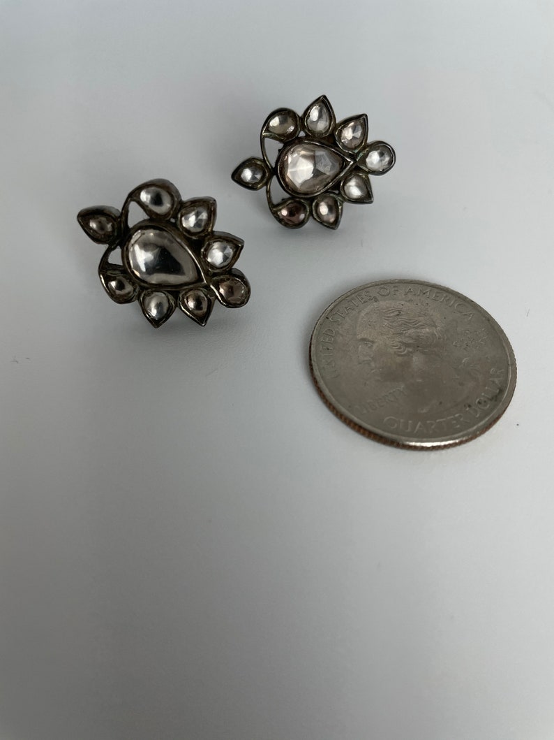 Women/'s Oxidized Sterling Silver Floral Stud Earrings with CZ .Beautiful Dreamy Antique Uncut Diamonds Flower Studs .925 Statement Earrings
