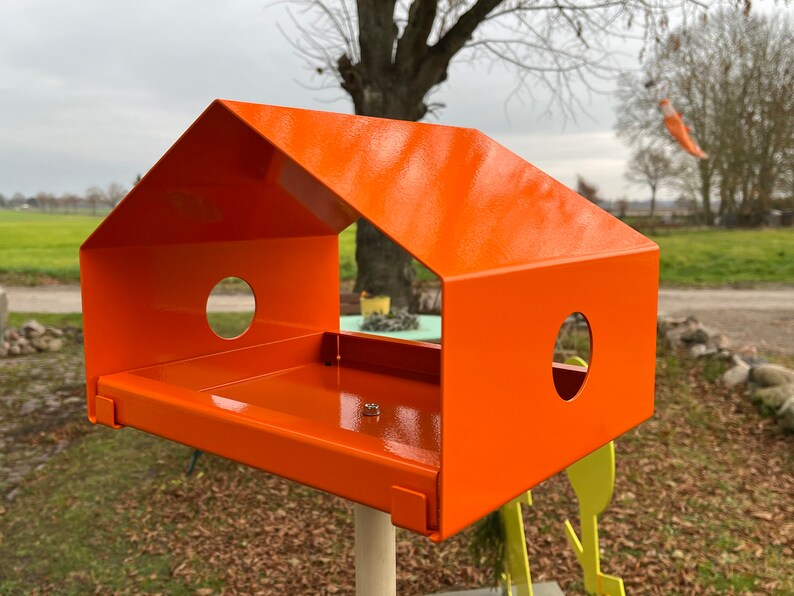 Design bird house Skagen, aluminium, orange image 1