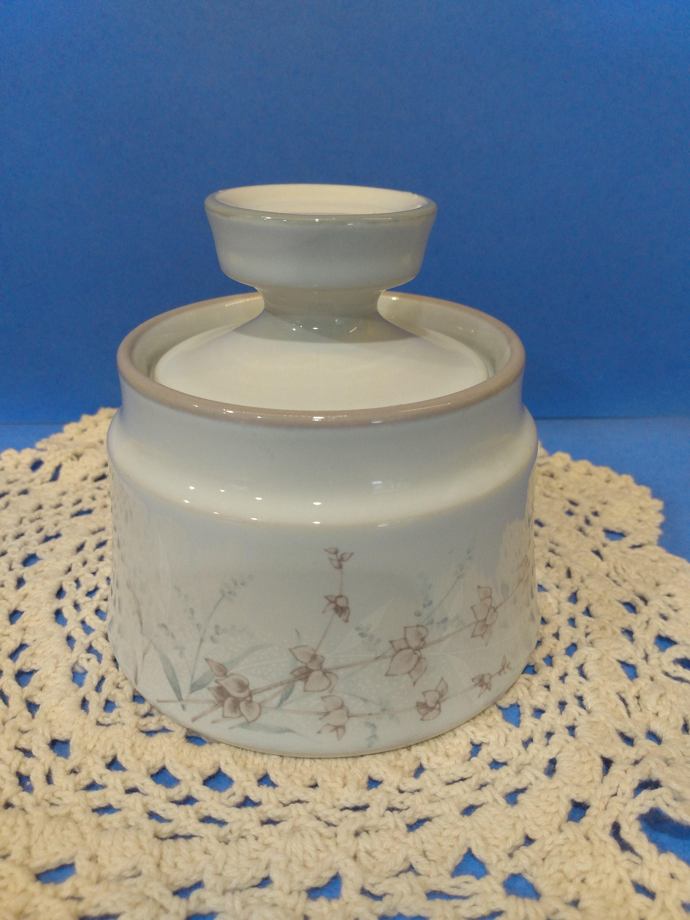 Serving Odds & Ends Home & Living 19821992 Creamer and Sugar Bowl set