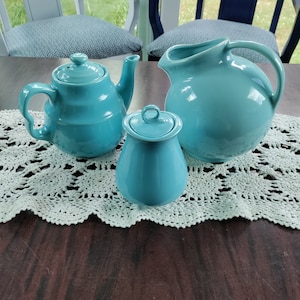 Teapot, Sugar bowl, Ball Pitcher, USA, Universal, Oxford, Shawnee Blue Mid-century, Pottery, coffee, tea, collector&#39;s