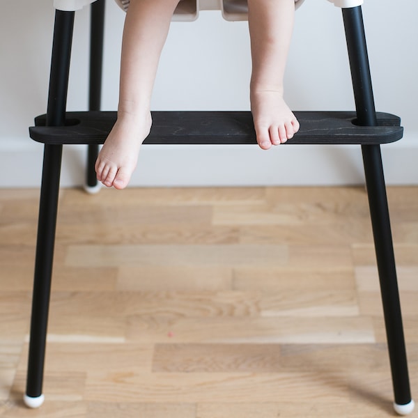 Black footrest for Ikea Antilop Highchair. Antilop footrest. Evenflow foot rest. Adjustable baby chair a leg wraps