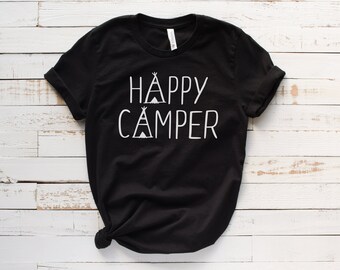 Chemise Happy Camper, Tshirt de camping pour homme, Chemise de camping pour femme, Chemise de feu de camp, Cadeau pour campeur, Cadeau pour amateur de camping, Aventure en plein air
