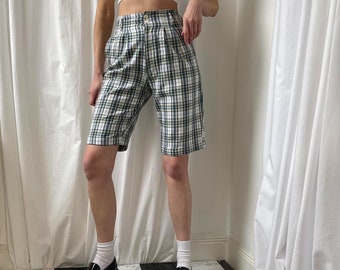 Vintage 90s High Waisted Straight Leg Tailored Cotton Long City Boy Shorts in a Blue/Green/Cream Plaid Tartan Check Pattern UK 6/8