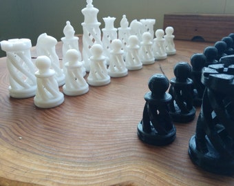 Juego de ajedrez en espiral impreso en 3D