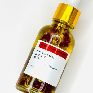 Strawberry Scent Yoni Oil Moisturizing Oil Soothes Skin Yoni Oil Feminine Care