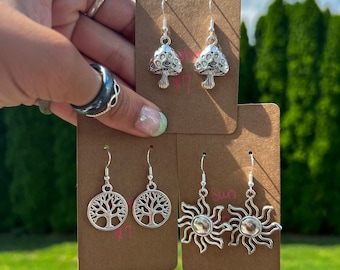 Pendientes Charm- Pendientes Charm, pendientes colgantes, pendientes personalizados, ganchos de plata de ley, pendientes boho, pendientes hippie