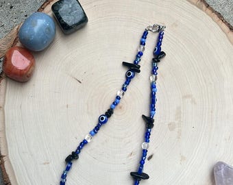 Collar de cuentas de cristal con forma de ojo malvado