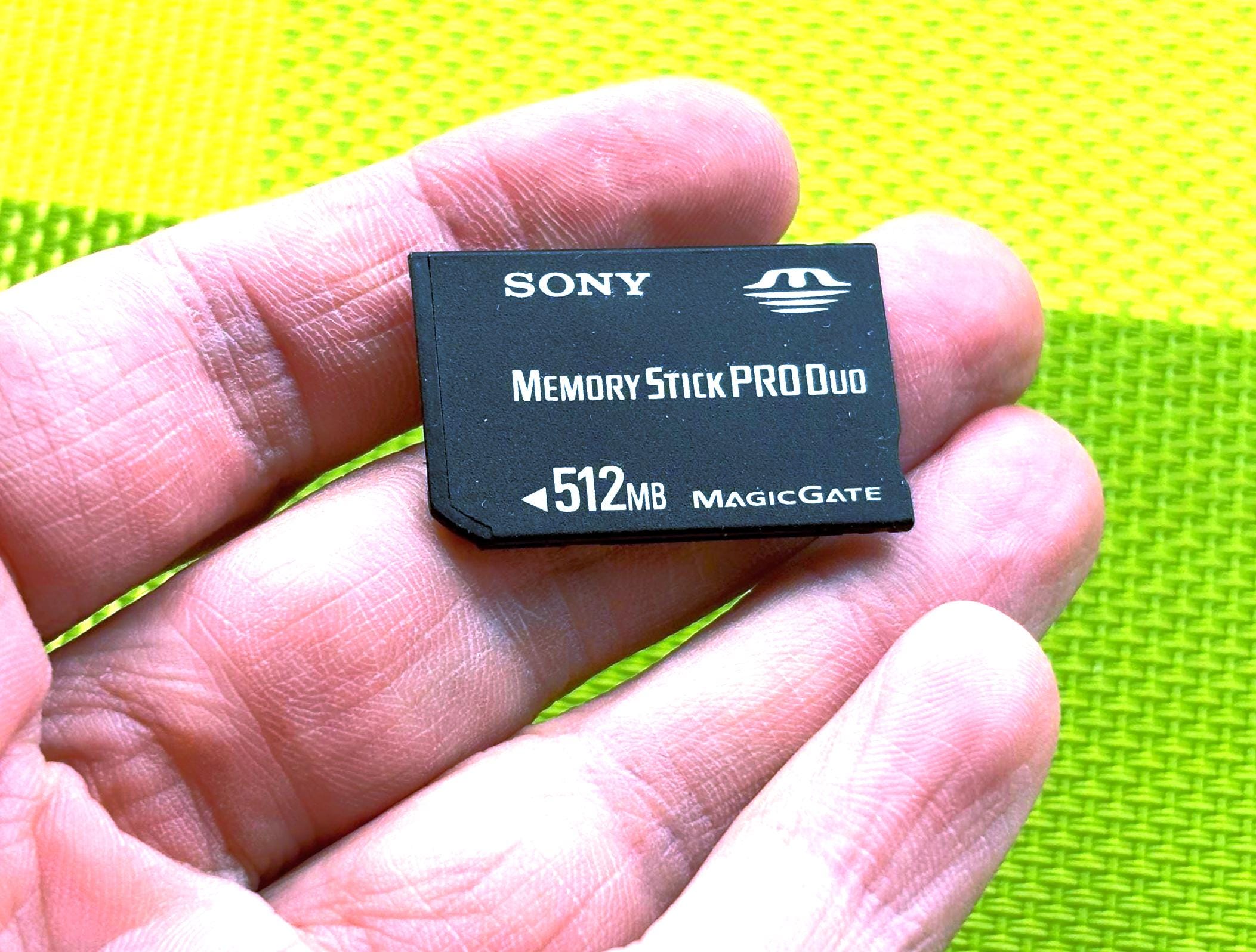 Working, original, memory card Sony Memory Stick PRO Duo, 512 MB, Magic gate, made in Japan, memory card for Sony digital cameras