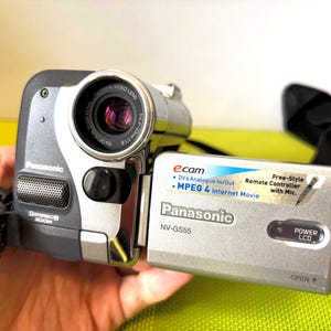 Videocamera Panasonic popolare, in condizioni di funzionamento, funzionante, Panasonic NV-GS55, fantastica, miniDV