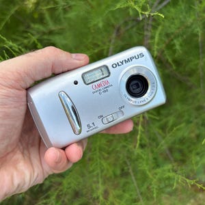 Very Popular Camera, Working, Cool, Olympus Digital Camera, Olympus C-180 , Camera, For beginners and pros, compact