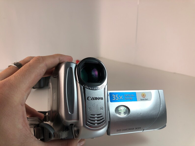 Canon Video Camera,in Working Order, a Working Digital ,video Camera