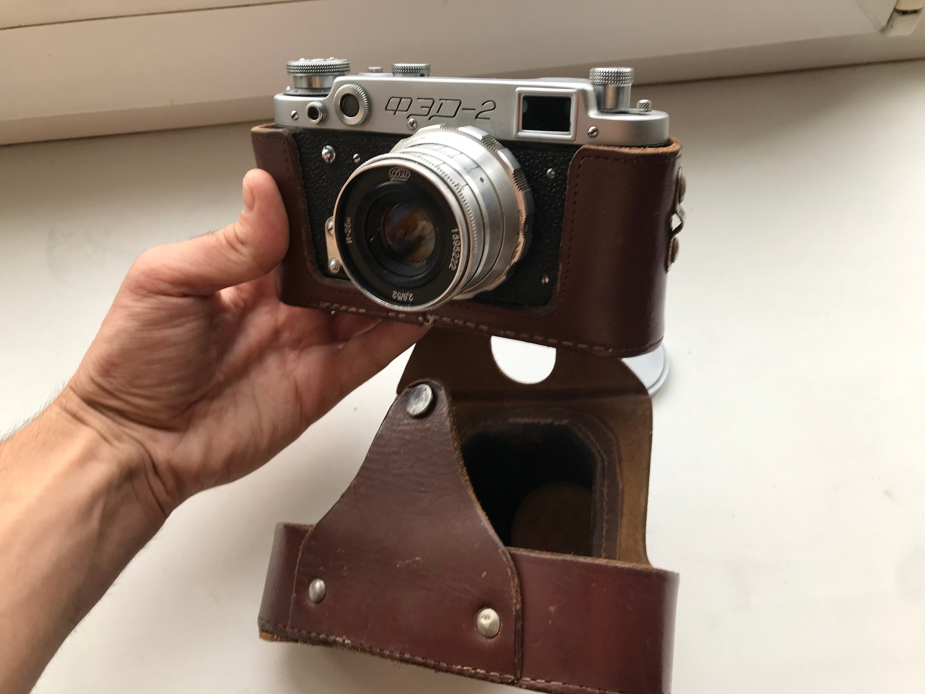 非常に珍しい、ビンテージカメラ FED 2、コレクター向けソビエトカメラ