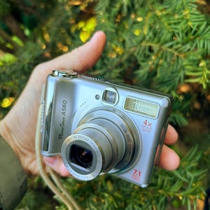 非常に人気のあるカメラ、動作良好、クール、キヤノンデジタルカメラ、キヤノンPowerShot A560 IS、カメラ、初心者とプロ向け、コンパクト