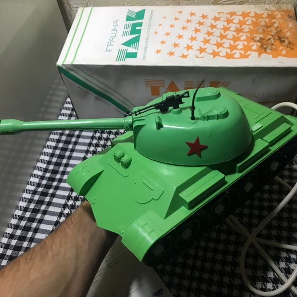 Tank,Vintage toy,Soviet tank with electromechanical control,90s,Vintage toy tank IS-3,working tank model on batteries,in original packaging