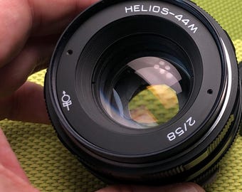 Stan bardzo dobry, zabytkowy, obiektyw Helios 44М 58mm M42, wyprodukowany w ZSRR, kompaktowy, rzadki, najpopularniejszy