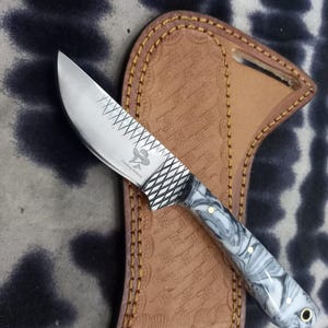 Handmade Farrier Rasp Skinner Knife with Resin Handle, Leather Sheath