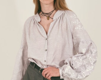 Ukrainian linen modern peasant vyshyvanka blouse. Motrya blouse in light gray