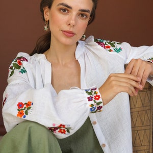 White  traditional floral vyshyvanka blouse.  Linen peasant modern top. Made in Ukraine