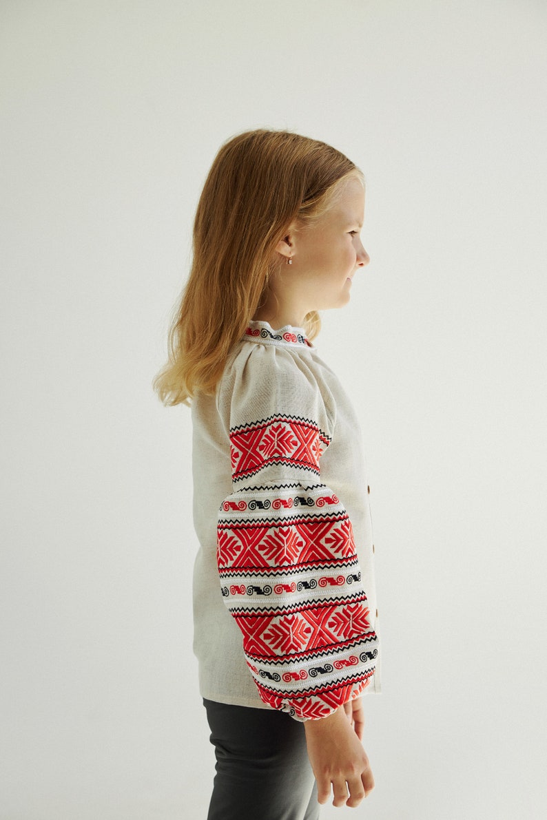 Girl peasant vyshyvanka blouse. Ukrainian cotton shirt for kids. IN STOCK zdjęcie 3