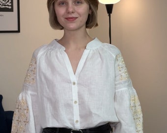Ivory Ukrainian traditional vyshyvanka  blouse. Romanian style embroidered top. Hardanger blouse. IN STOCK