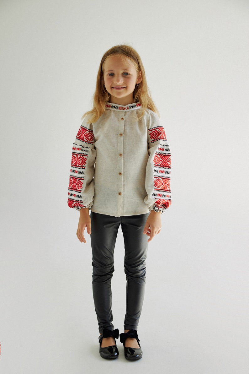 Girl peasant vyshyvanka blouse. Ukrainian cotton shirt for kids. IN STOCK zdjęcie 2