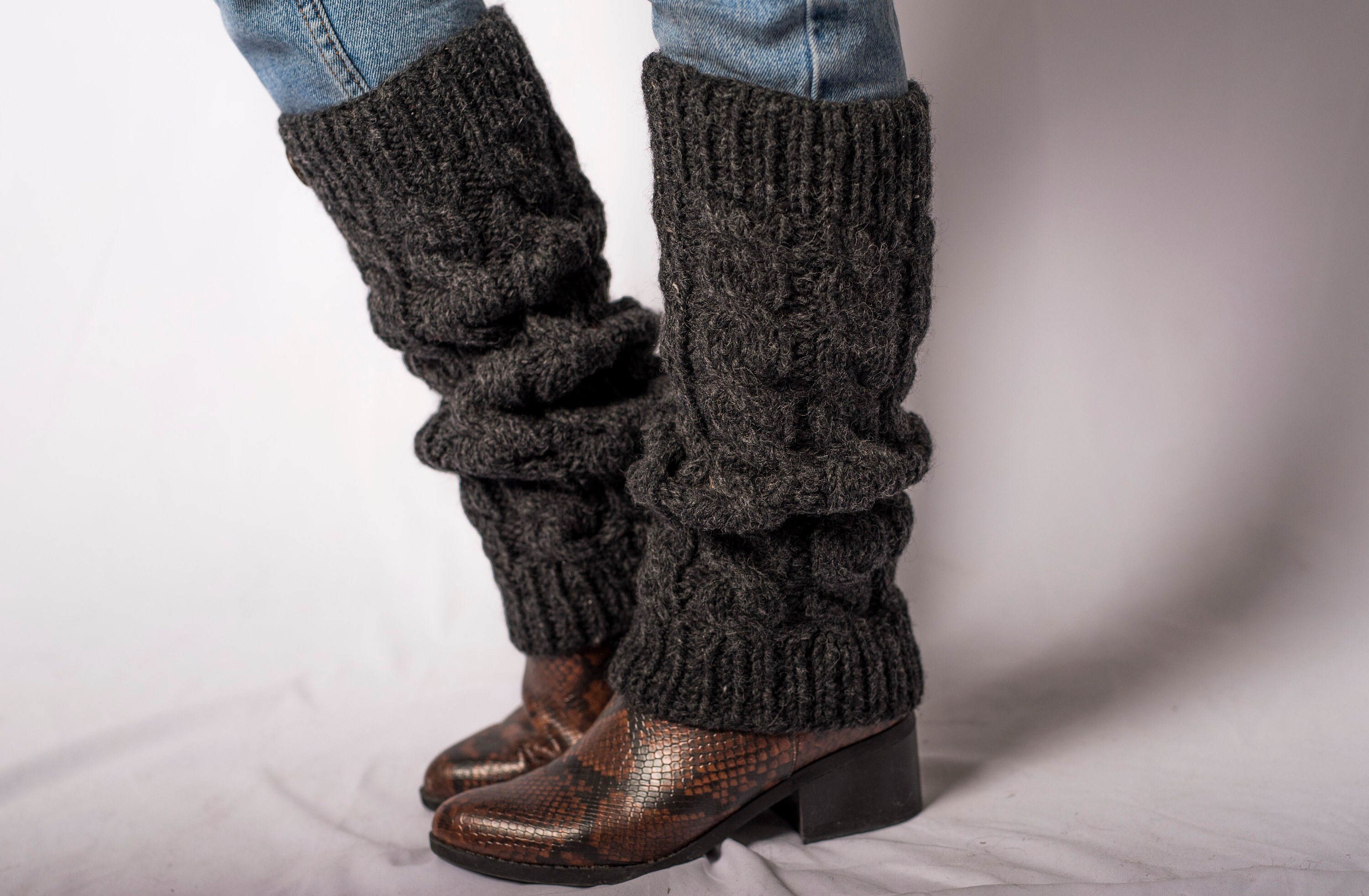 Pixnor Womens Knitting Leg Warmers Knitted Short Point Boot Covers Legwarmers Socks 