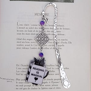 Cute bookmark, custom bookmark, metal bookmark, page mark, metal bookmarks, cat bookmark, cat. Reading is magical. Handmade. Gift.