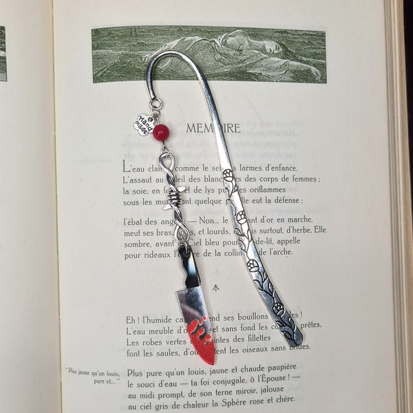 Cute bookmark, custom bookmark, metal bookmark, bookmark, marque-pages, couteau, thriller, policier, corail rouge, bijou, handmade, gift.