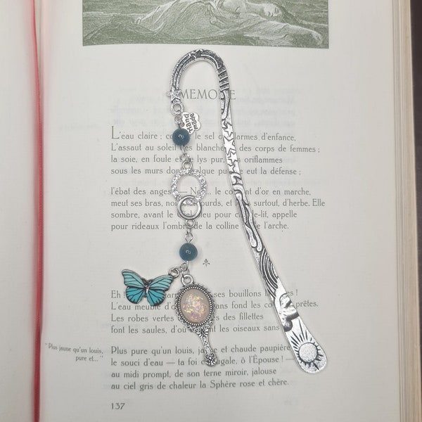 Cute bookmark, custom bookmark, metal bookmark, bookmark, marque-pages, miroir enchanté, papillon, apatite bleue, fait main, handmade, gift.