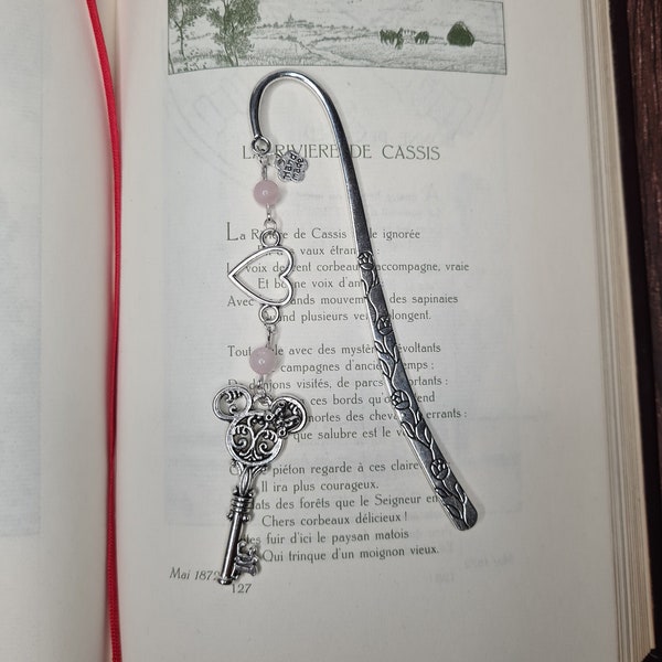 cute bookmark, custom bookmark, metal bookmark, bookmark, marque-pages, clef, key, quartz rose, bijou, fait main, handmade, gift, cadeau.