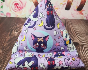 Phone support, phone cushion, phone support, phone cushion, kawaii fabric, cat, chat, manga, couture, handmade, gift.