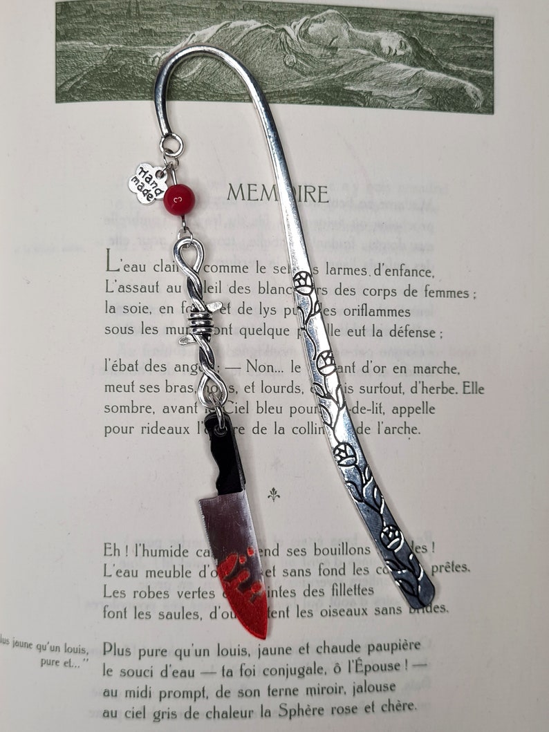 Cute bookmark, custom bookmark, metal bookmark, bookmark, marque-pages, couteau, thriller, policier, corail rouge, bijou, handmade, gift. image 2