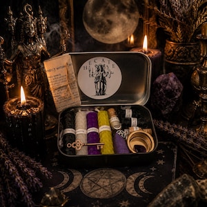 HECATE Pocket Altar Kit | Goddess of the Moon, Magic & Crossroads Travel Altar | Ritual Candles, Witch Salt, Amethyst and Skeleton Key
