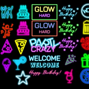 Puede incluir: Letreros de ne&oacute;n con varios dise&ntilde;os y frases, incluyendo "Glow Hard", "Party Crazy", "Happy Birthday", "Welcome" y "Wow". Los letreros son de diferentes colores, incluyendo rosa, azul, verde, amarillo y rojo.