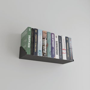 Minimalist Metal Floating Shelf: Wall Mounted Bookshelf Decor
