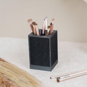 Organizador de brochas de maquillaje impreso en 3D / Recipiente para brochas con textura de listones / Almacenamiento de tocador de PLA cuadrado o redondo / 11 opciones de color