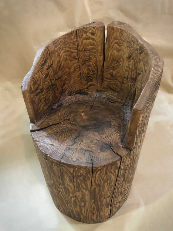 Fauteuil en bois sculptural