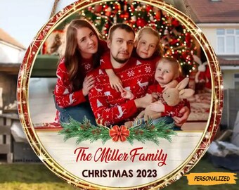 Merry Christmas – Personalized Custom Door Sign – Christmas Gift For Family, Family Members, Dad, Mom, Custom Photo Family Door Sign