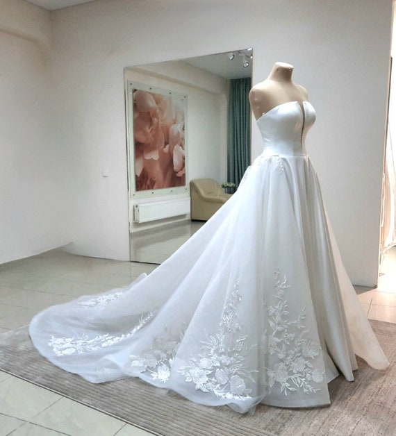 Lace overskirt top