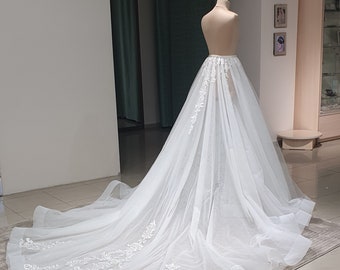 Lace Tulle Detachable Wedding Train: Bridal Overskirt