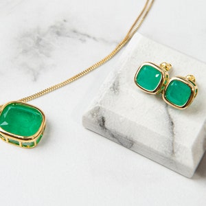 Smaragd Gold Kette, Mai Geburtsstein Halskette, Handgemachte Edelstein Solitär, Angelina Jolie, Einzigartige Muttertag Schmuck Geschenk, Ihr Geburtstag