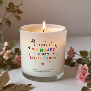 Cadeau de remerciement pour enseignant, cadeau de bougie arc-en-ciel pour enseignant, bougie de cire de soja à l'huile essentielle pure, cadeau pour institutrice de maternelle, cadeau de fin d'année
