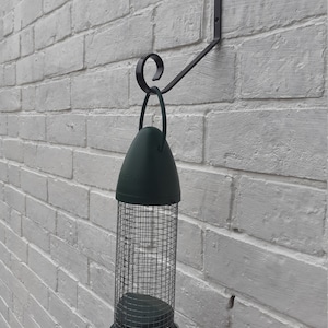 6x Small 7&quot; Hanging Basket, Bird Feeder, Lanter or Wind Chime Brackets. New in Black.