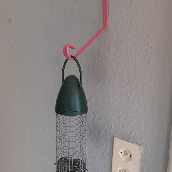 1x Small 7" Hanging Basket, Bird Feeder, Lanter or Wind Chime Brackets. New in Pink.