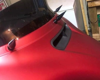 Vented Batwing Fairing Windshield Spikes